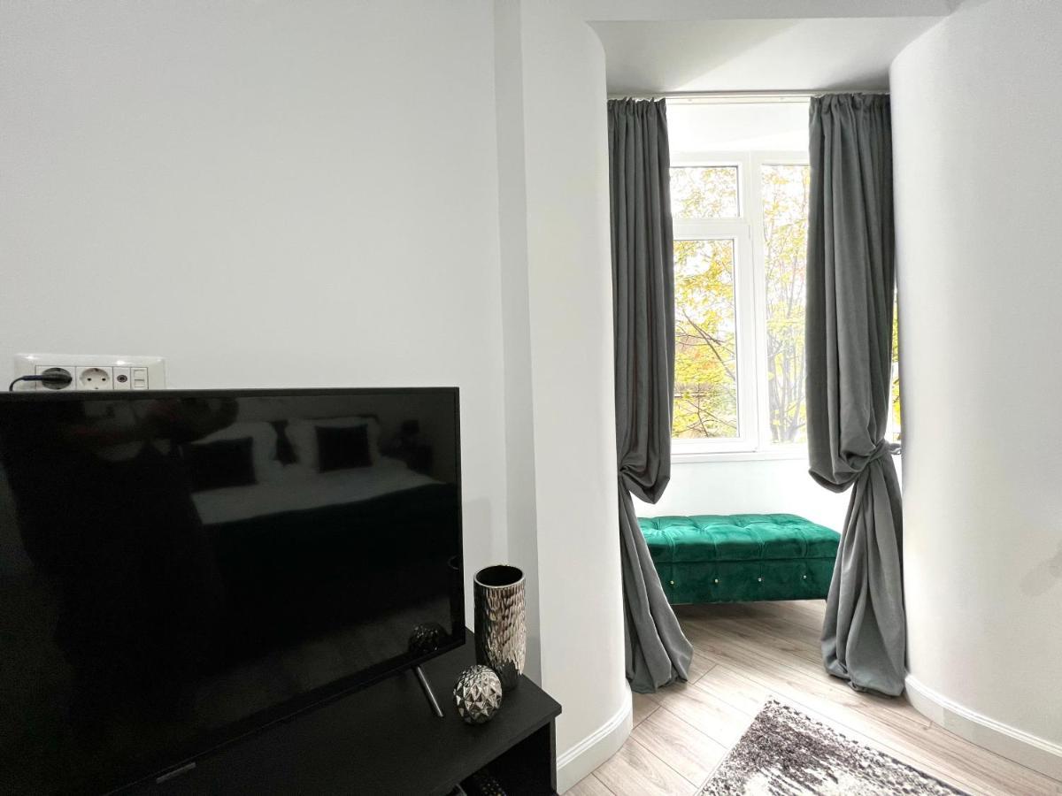 Green Spot - Premium Studio - Sanador Victoriei Bukarest Exteriör bild