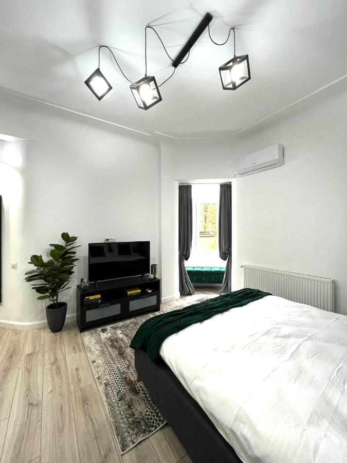 Green Spot - Premium Studio - Sanador Victoriei Bukarest Exteriör bild